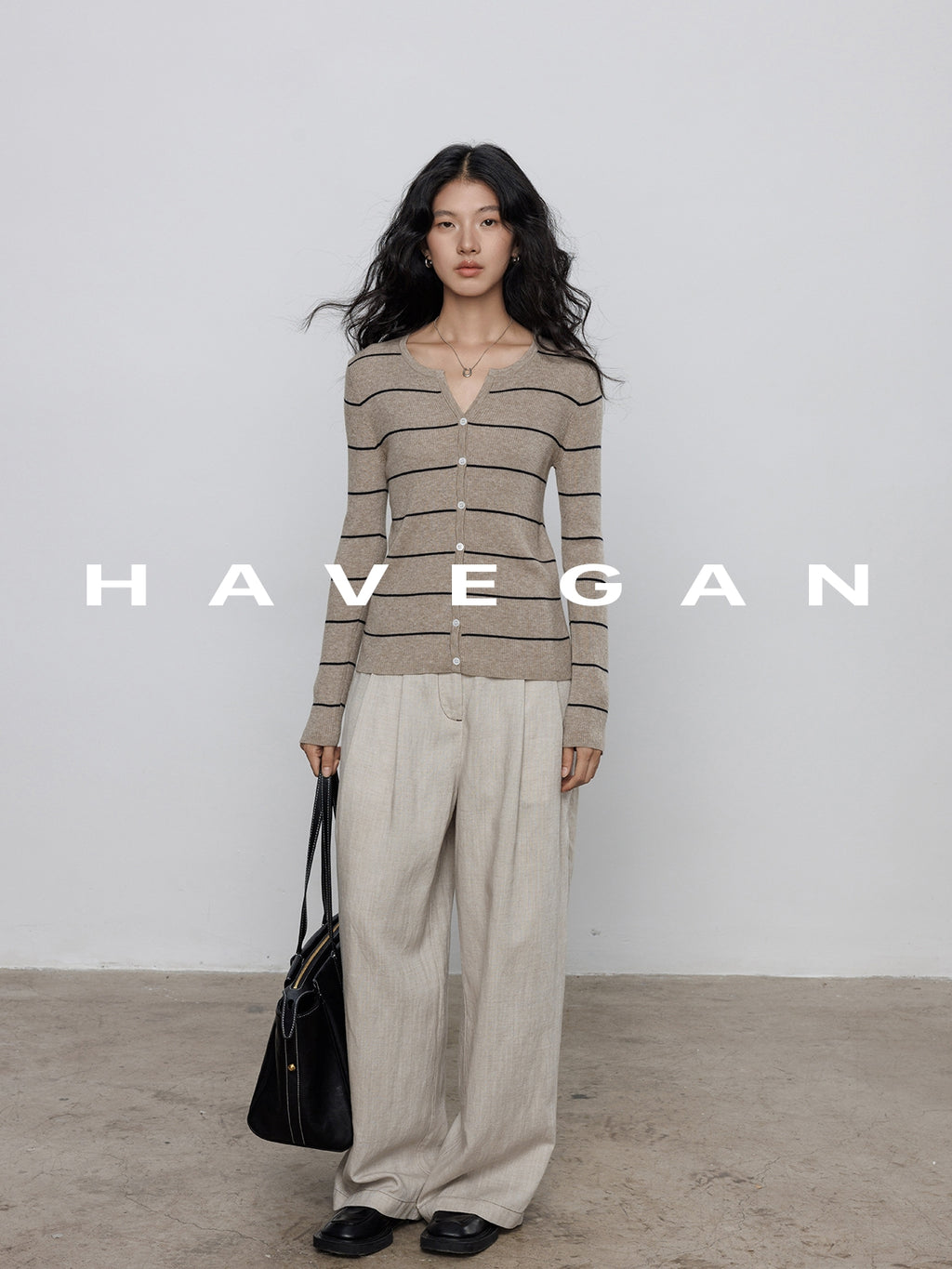 V-Neck Striped Knit Cardigan_BDHL7780