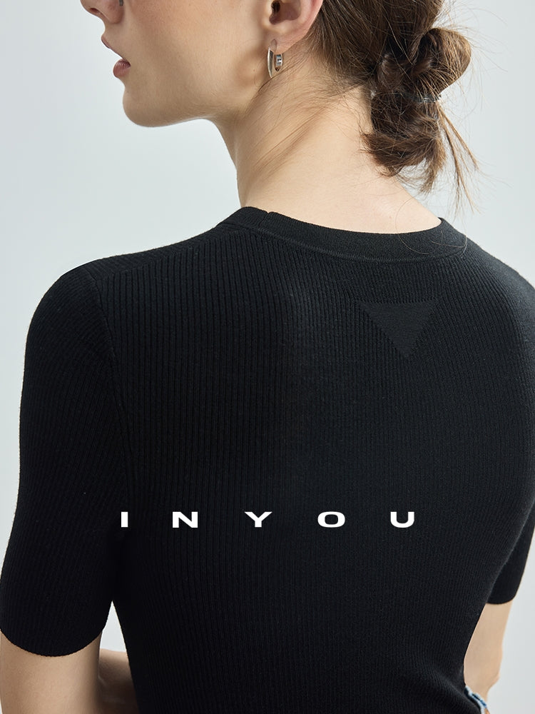 Round-Neck Seamless Slim-Fit Tops_BDHL7715