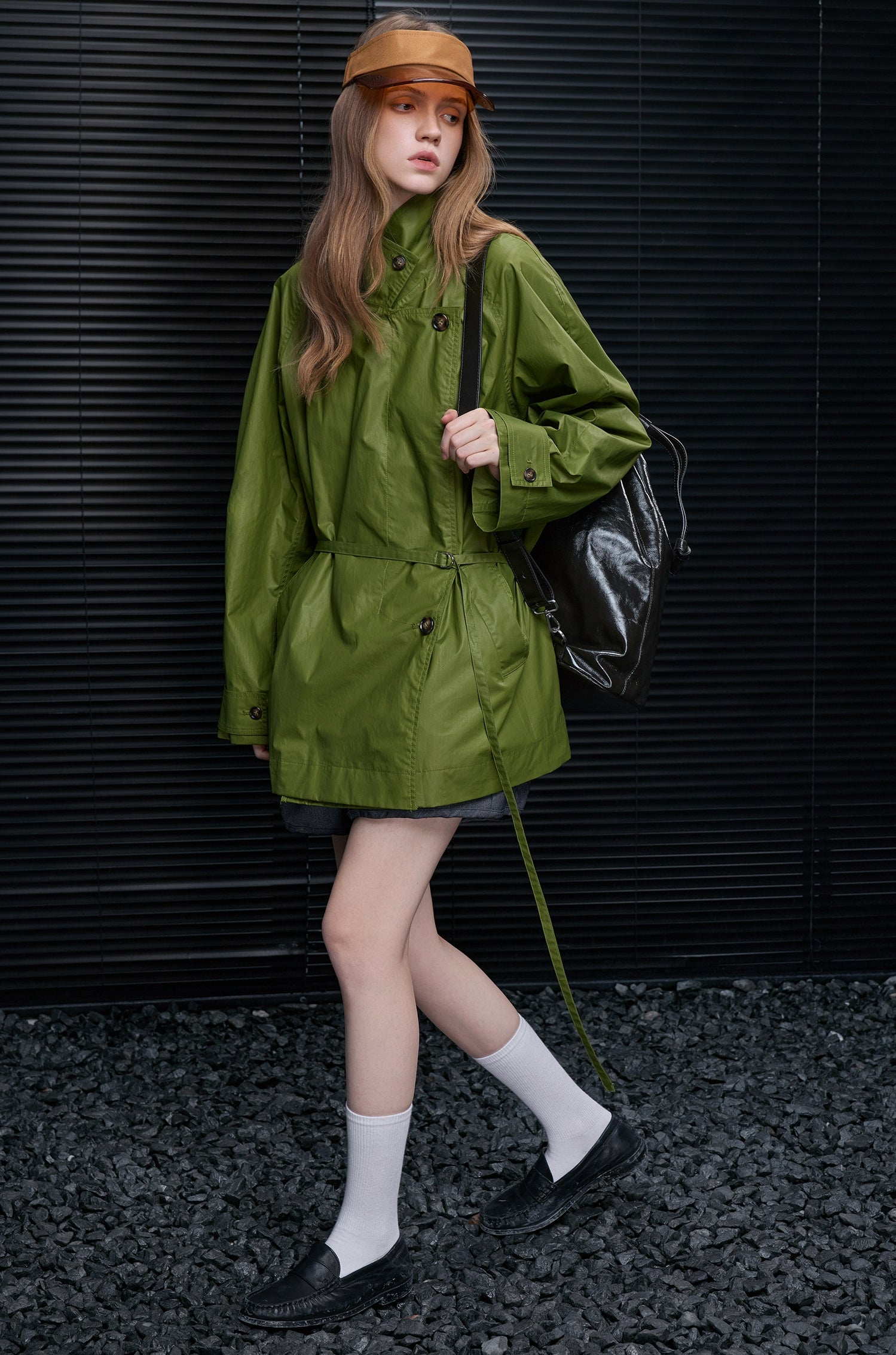 Mid-Length Trench Coat_BDHL8174