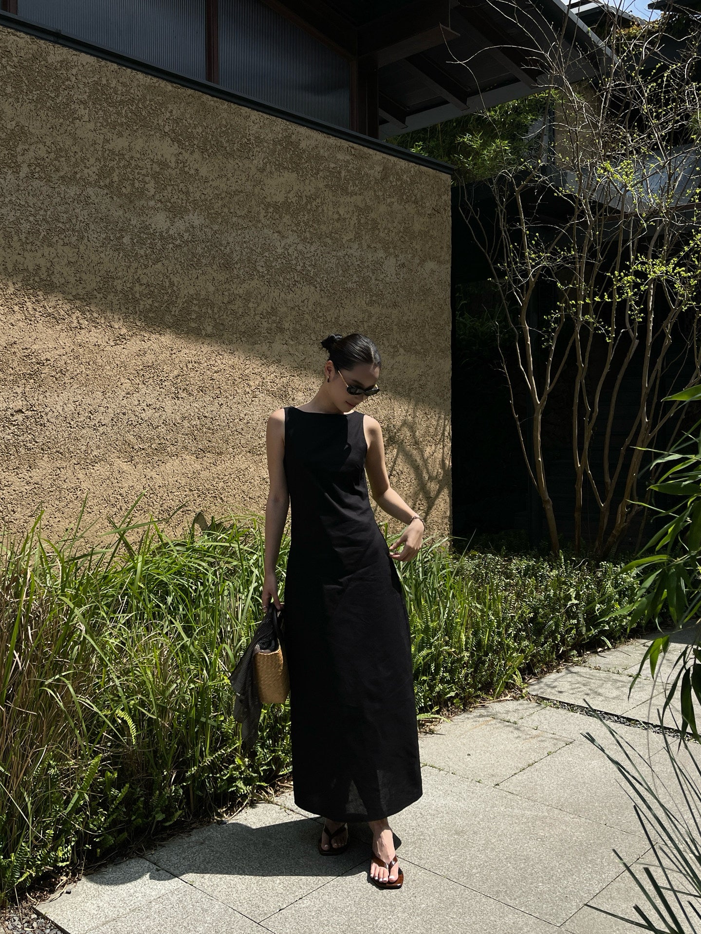 Deep V-Back Sleeveless Maxi Dress_BDHL8294