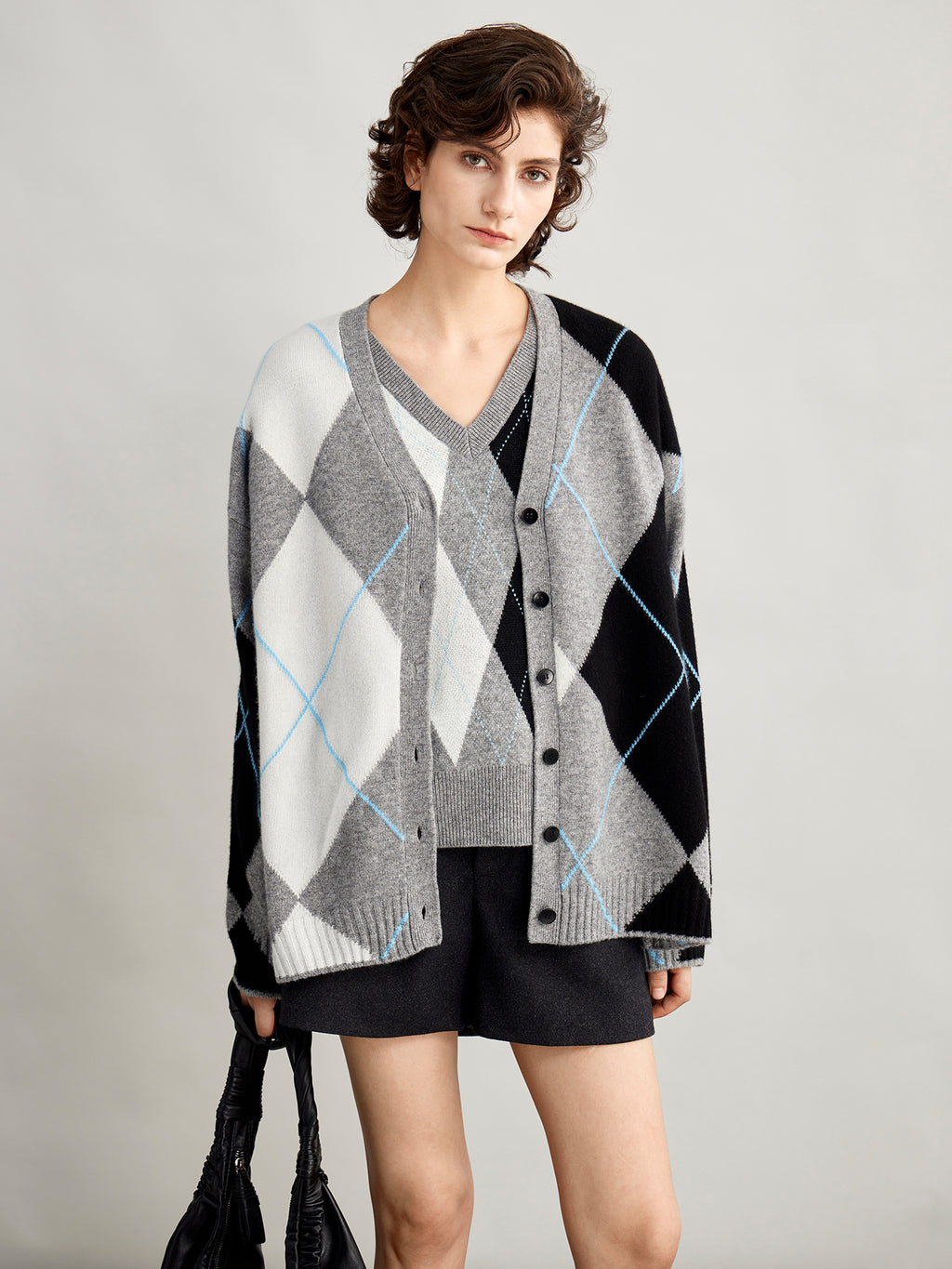 Diamond-Pattern Knitted Vest Or Cardigan_BDHL7995