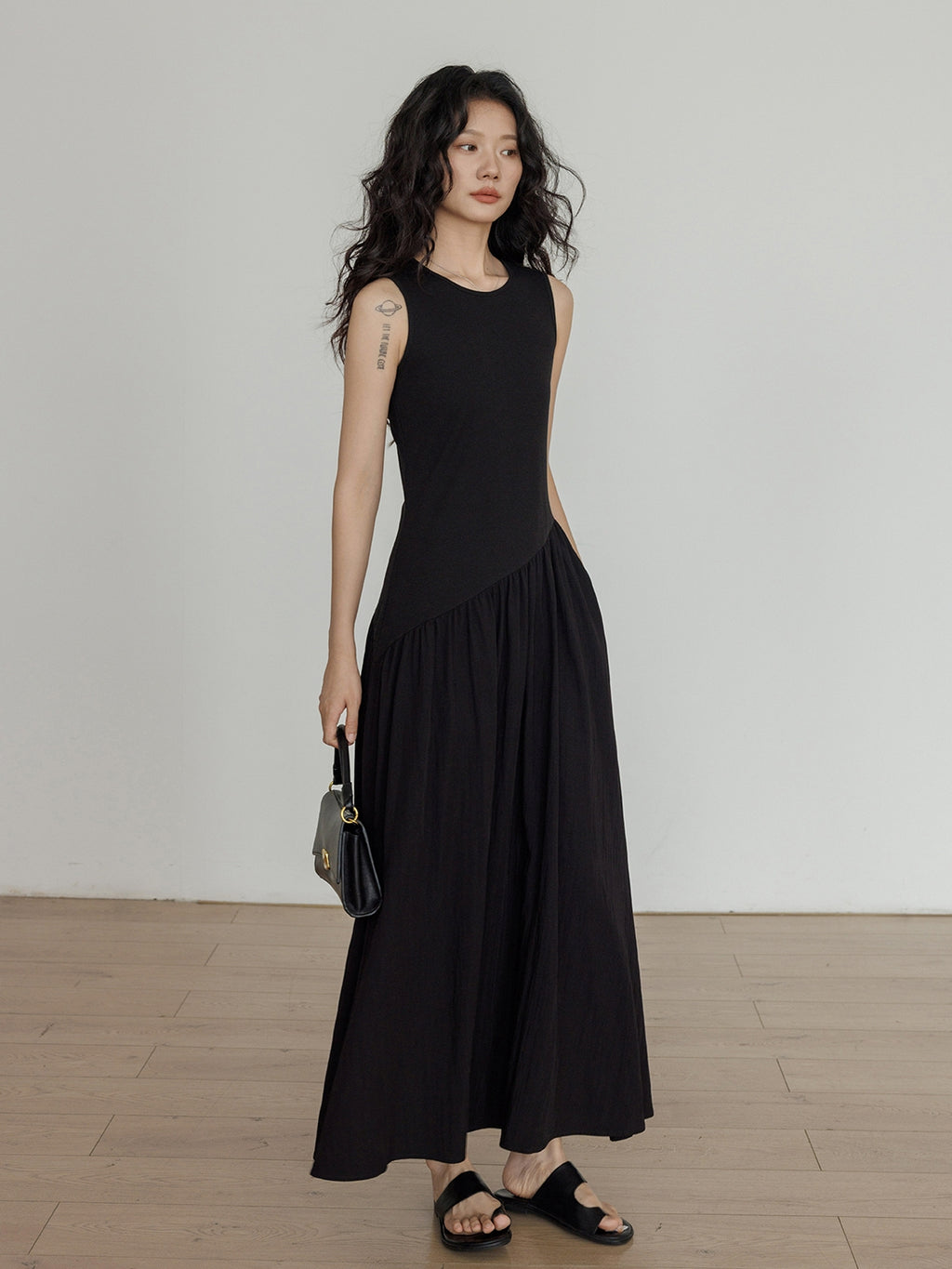 Sleeveless Shirring Knit Dress_BDHL7584