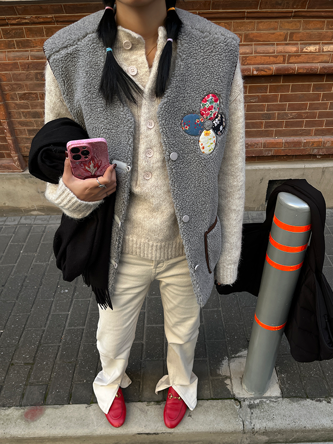 Flower Embroidered Thickened Gilet_BDHL6858