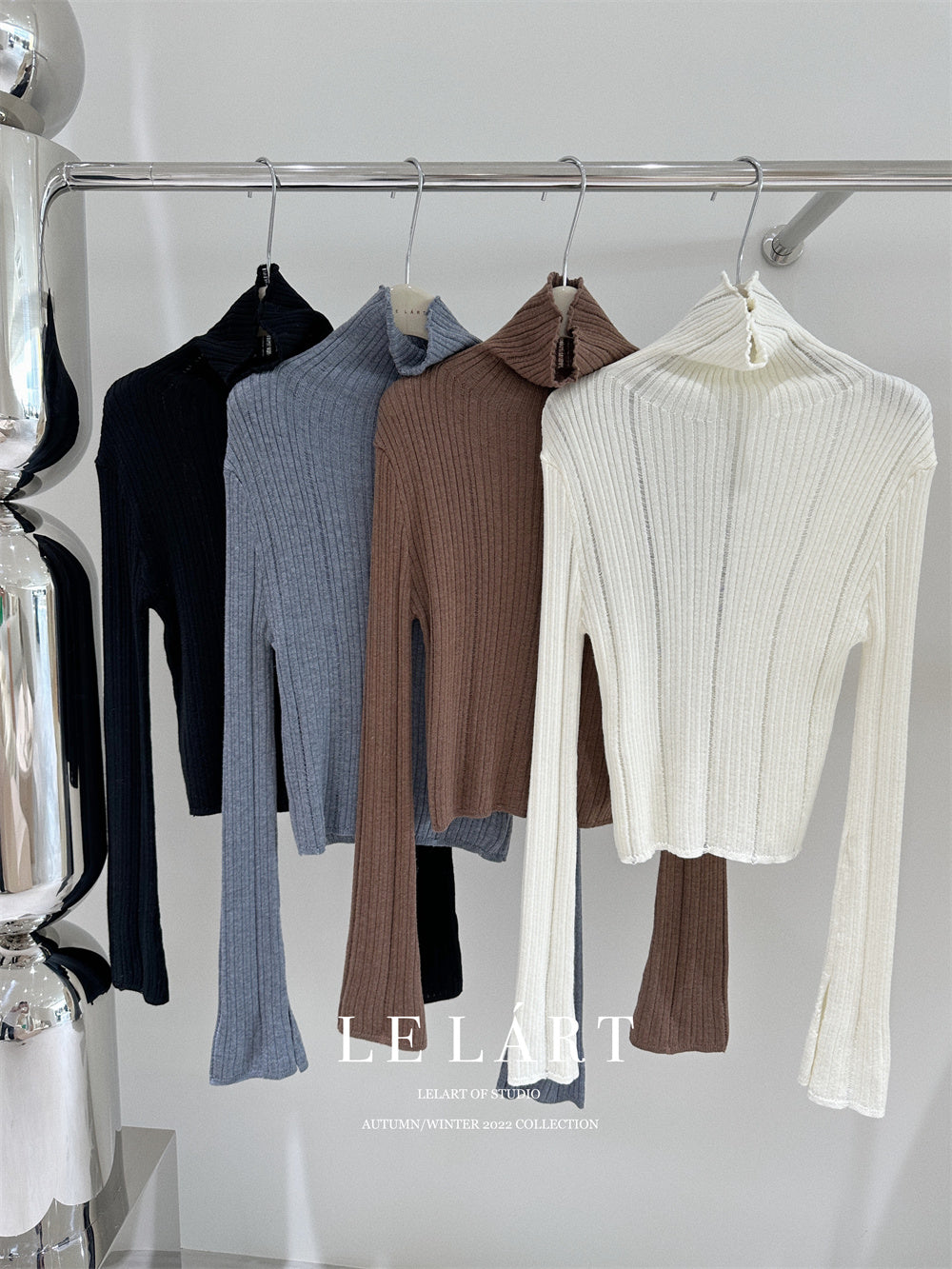 Flared-Sleeve Slim-Fit Knit Tops_BDHL8016