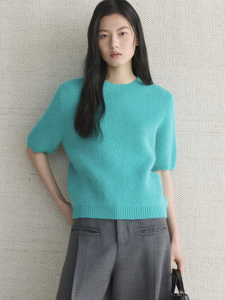 Simple Short-Sleeved Knit Tops_BDHL8149