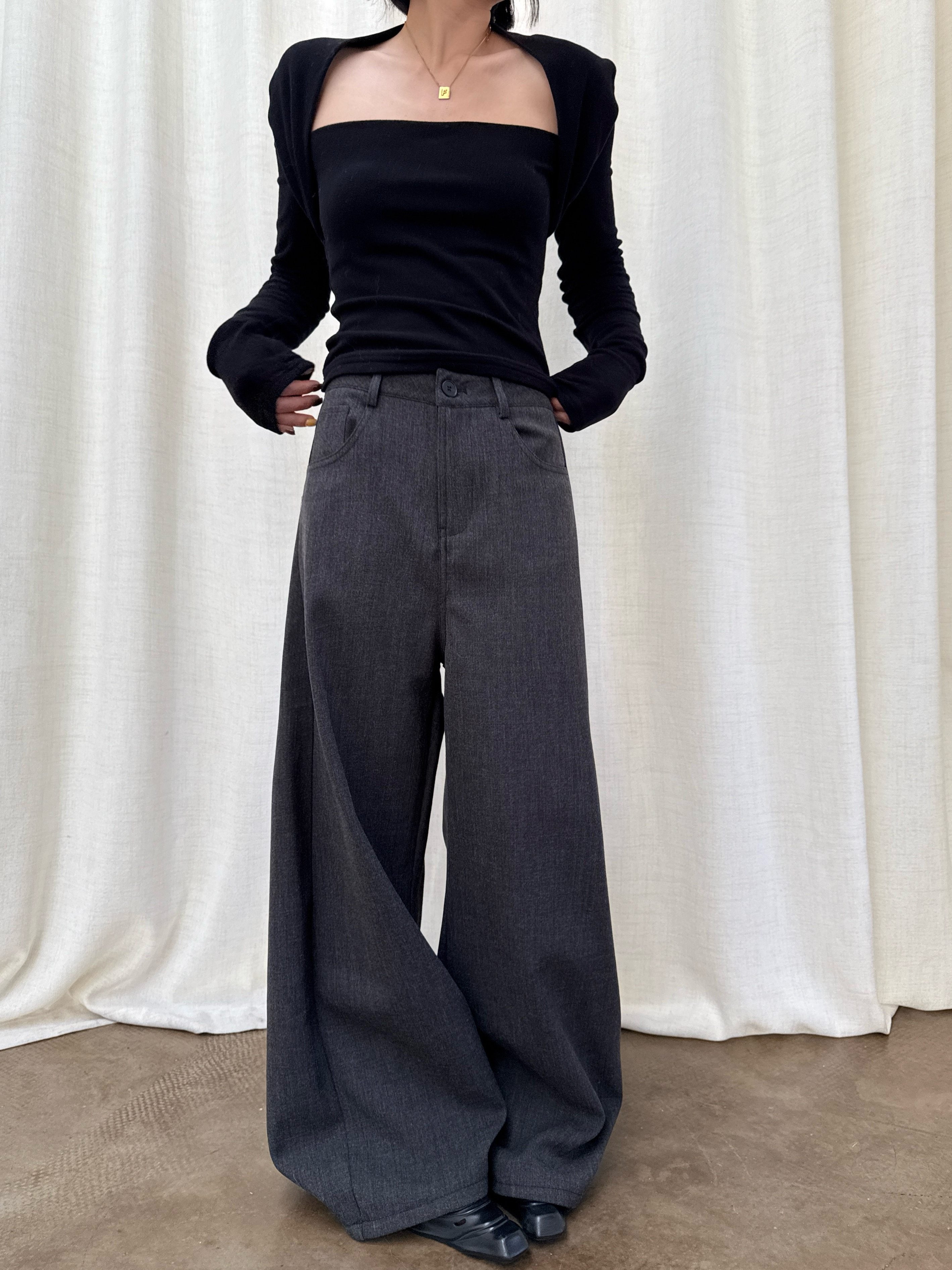 Curved Wide-Leg Pants_BDHL8112