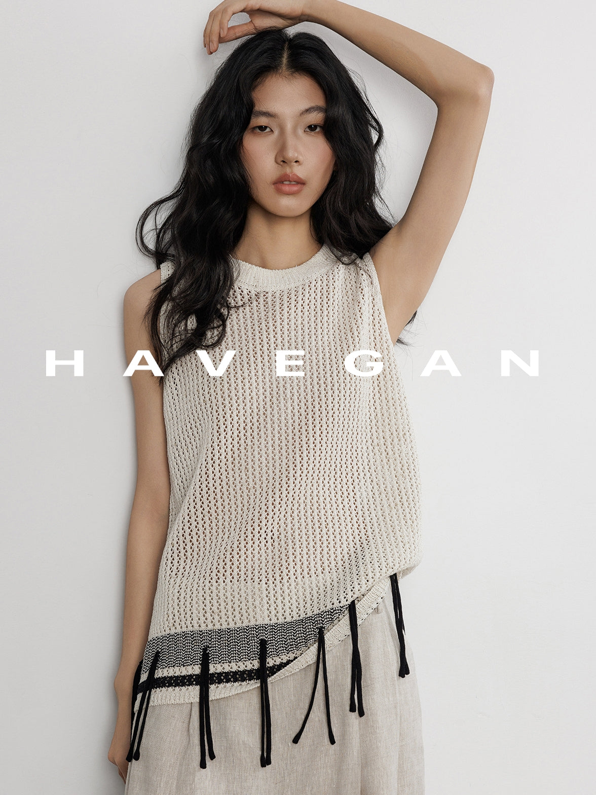 Round Neck Silk Knitted Vest_BDHL7400
