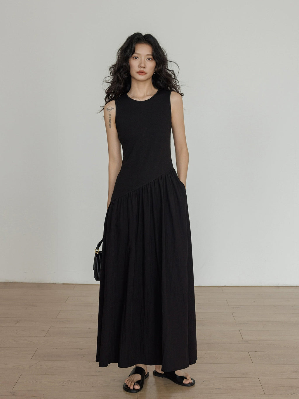 Sleeveless Shirring Knit Dress_BDHL7584