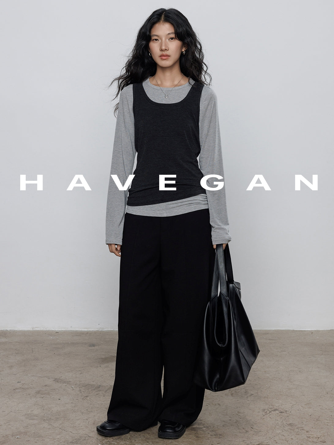 Round-Neck Vest Or Long-Sleeved T-Shirt_BDHL7778