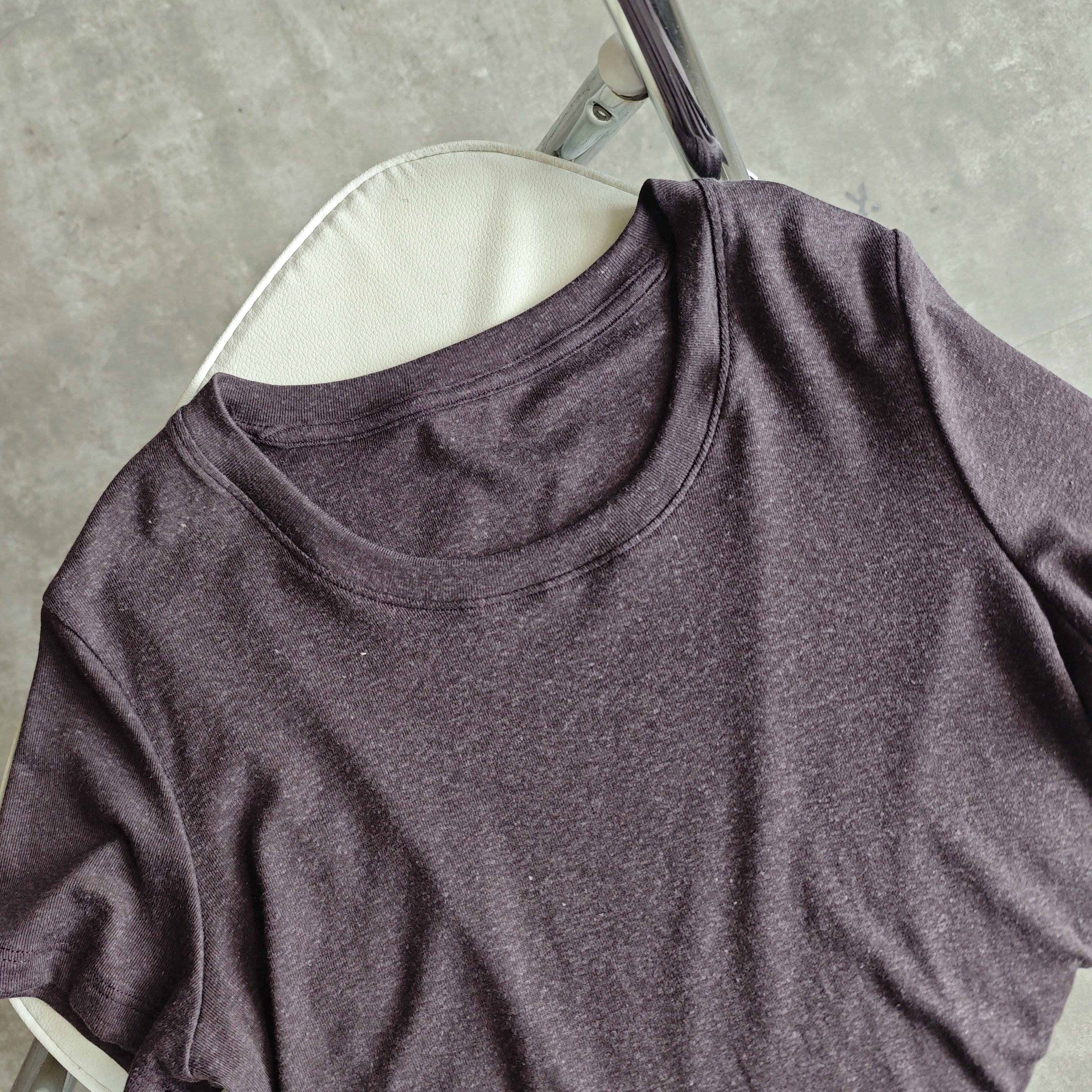 Deep U-Neck Short-Sleeved Tops_BDHL7577