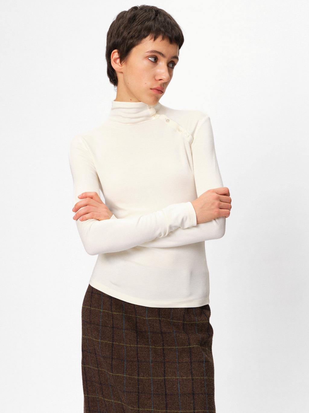 High-Neck Button Slim-Fit Tops_BDHL8105