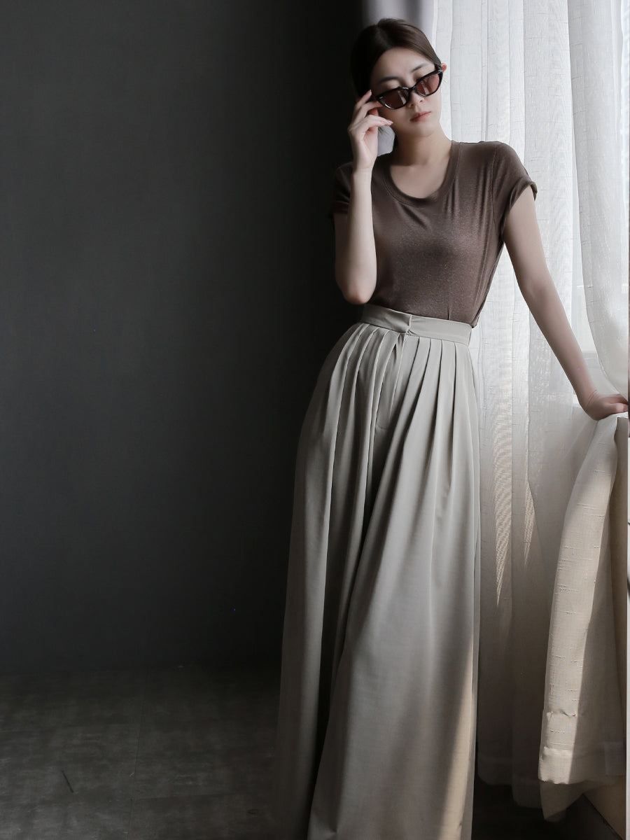 Deep U-Neck Short-Sleeved Tops_BDHL7577