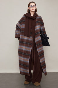 Plaid V-Neck Long Coat_BDHL6605