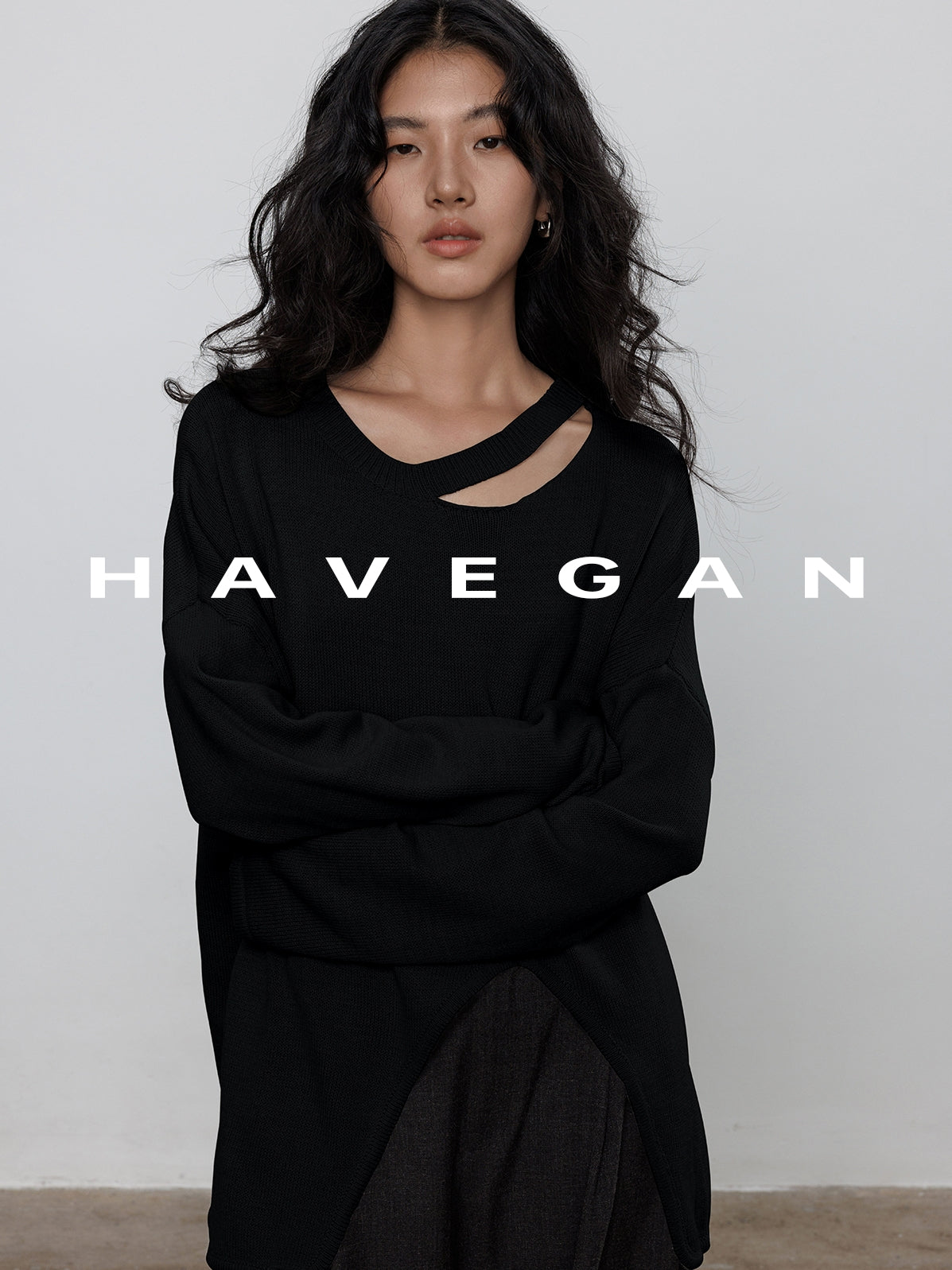 Round-Neck Slit Knit Tops_BDHL7707 