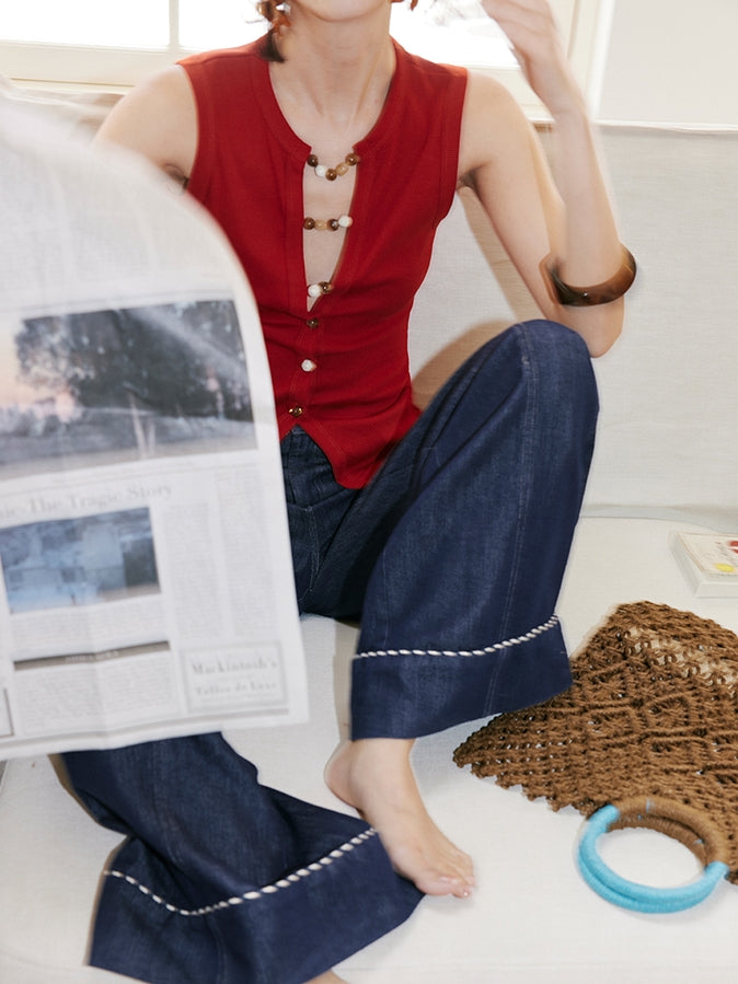 Beaded V-Neck Sleeveless Tops_BDHL7540