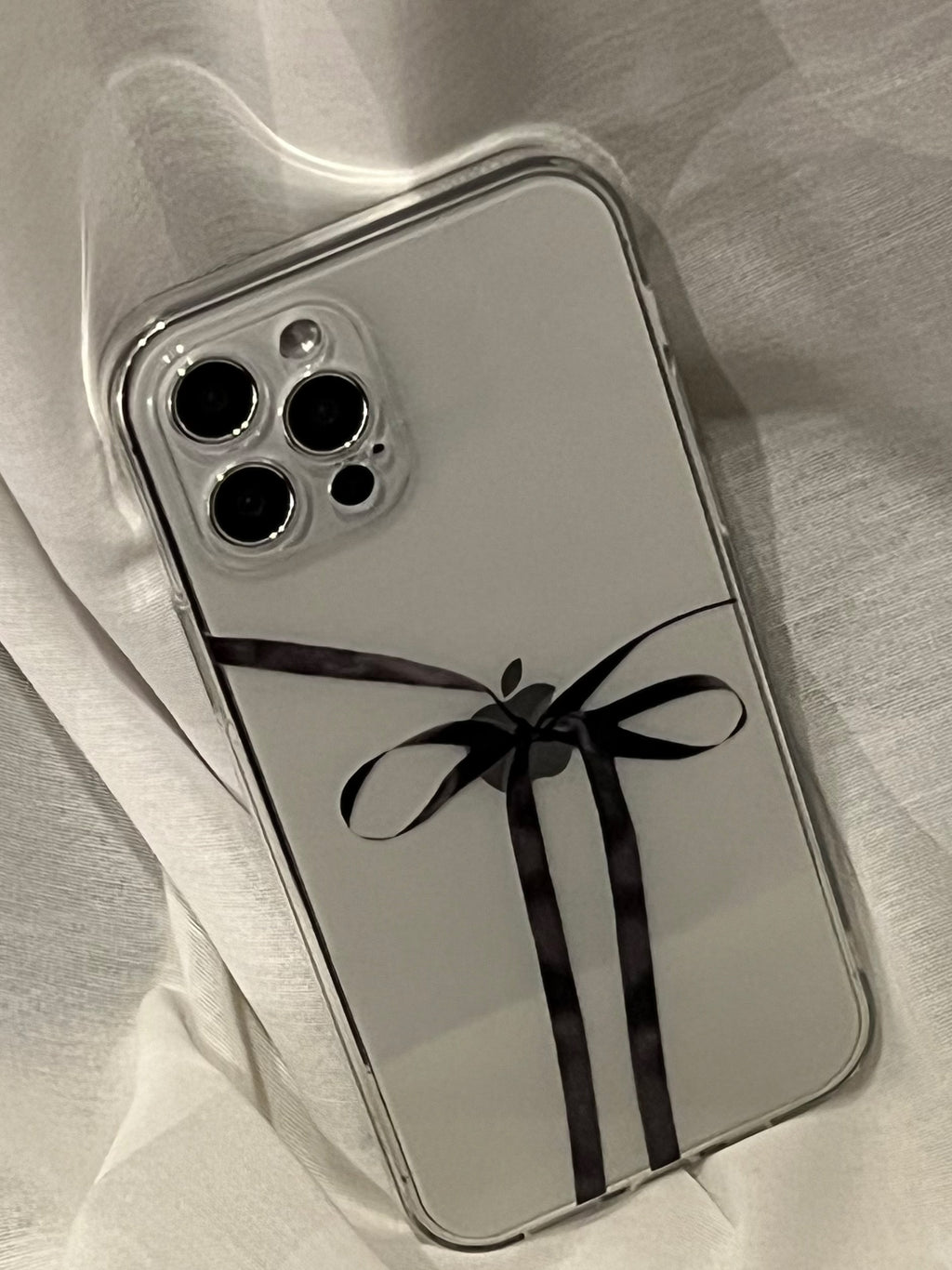 iPhone 手機殼黑色絲帶設計_BDHL7830