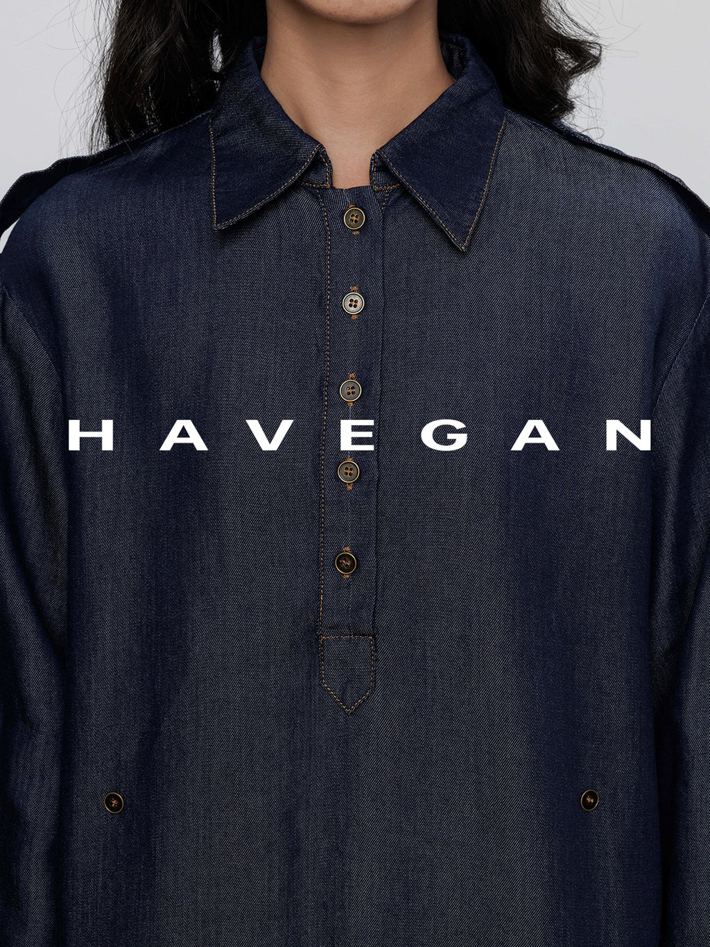 Denim Long-Sleeved Denim Shirt_BDHL7710