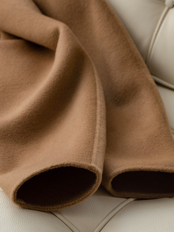 Loose-Fitting V-Neck Sweatshirt_BDHL8042