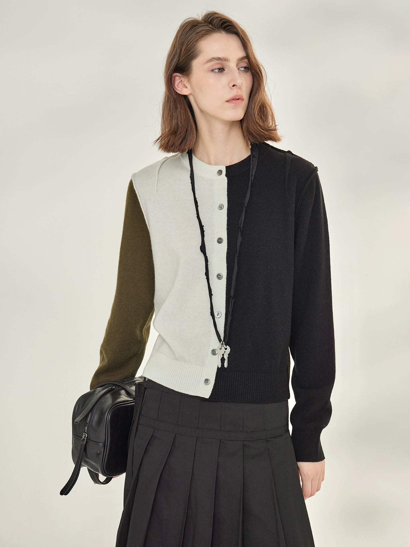Contrast-Color Knit Cardigan_BDHL7745