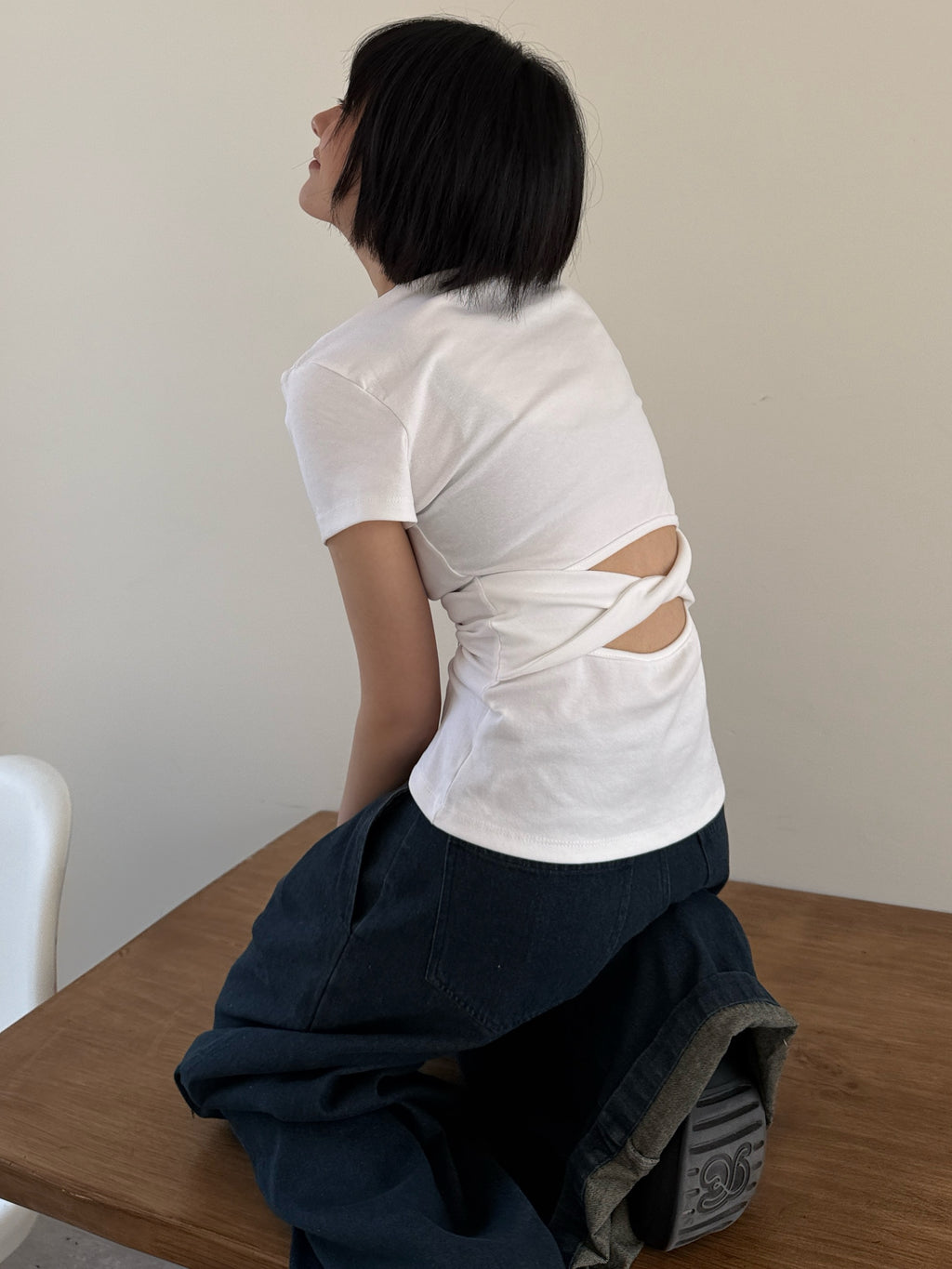 Backless Short-Sleeved Slim Tops_BDHL7595
