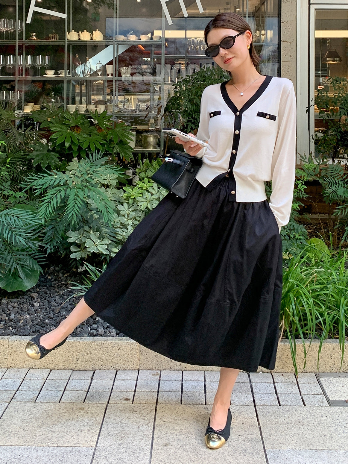 Contrast Color V-Neck Knit Cardigan_BDHL7617