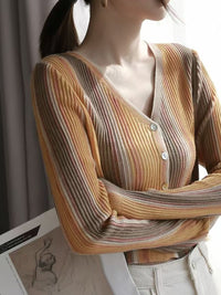 V-neck Gradient Colour Cardigan_BDHL7022