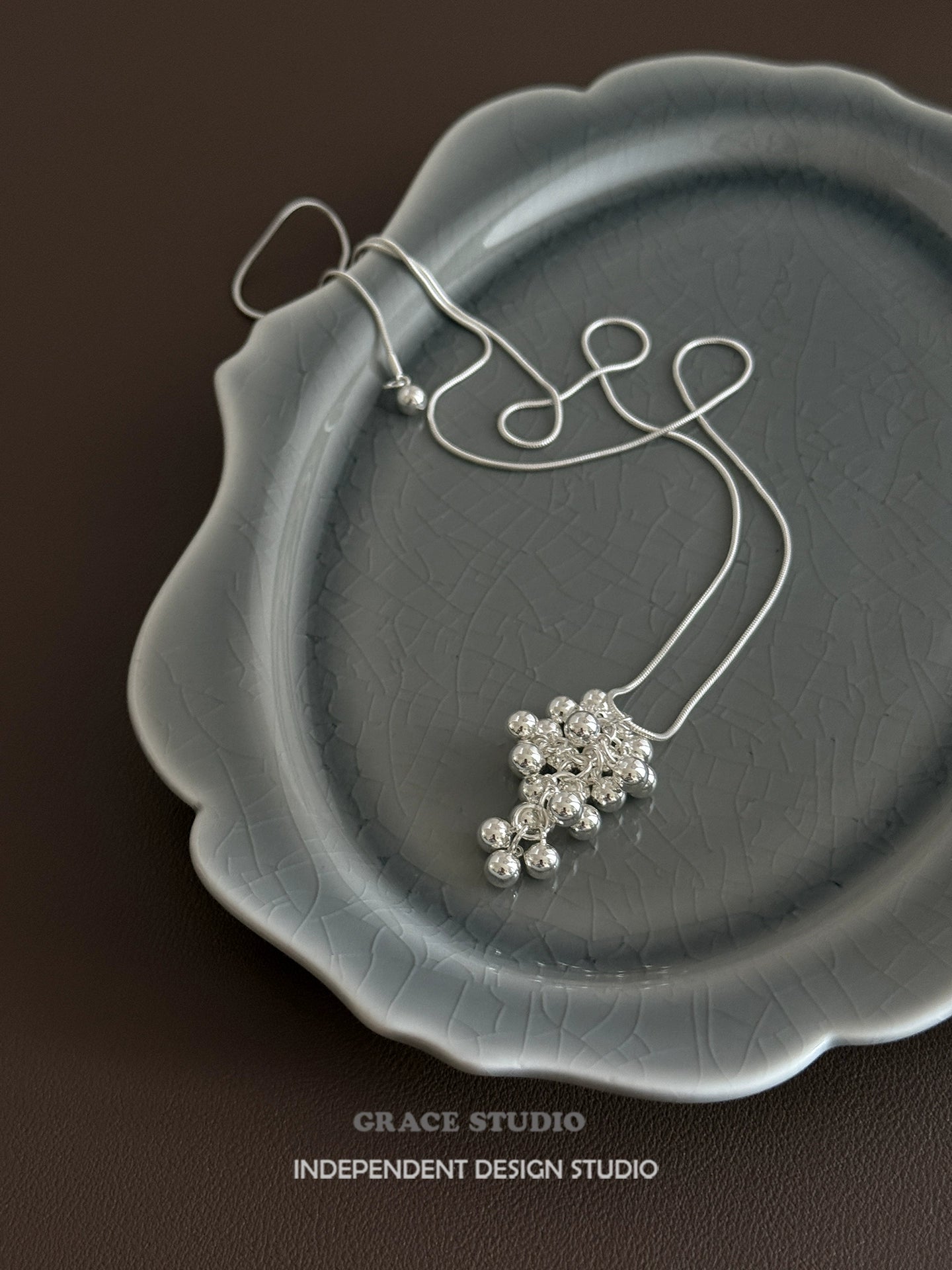 silver grape cluster pendant long necklace_BDHL7680