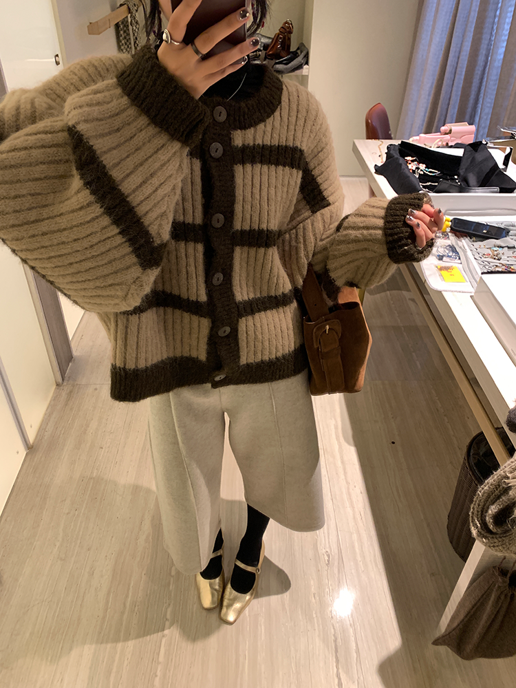 Thick Striped Knitted Cardigan_BDHL6800