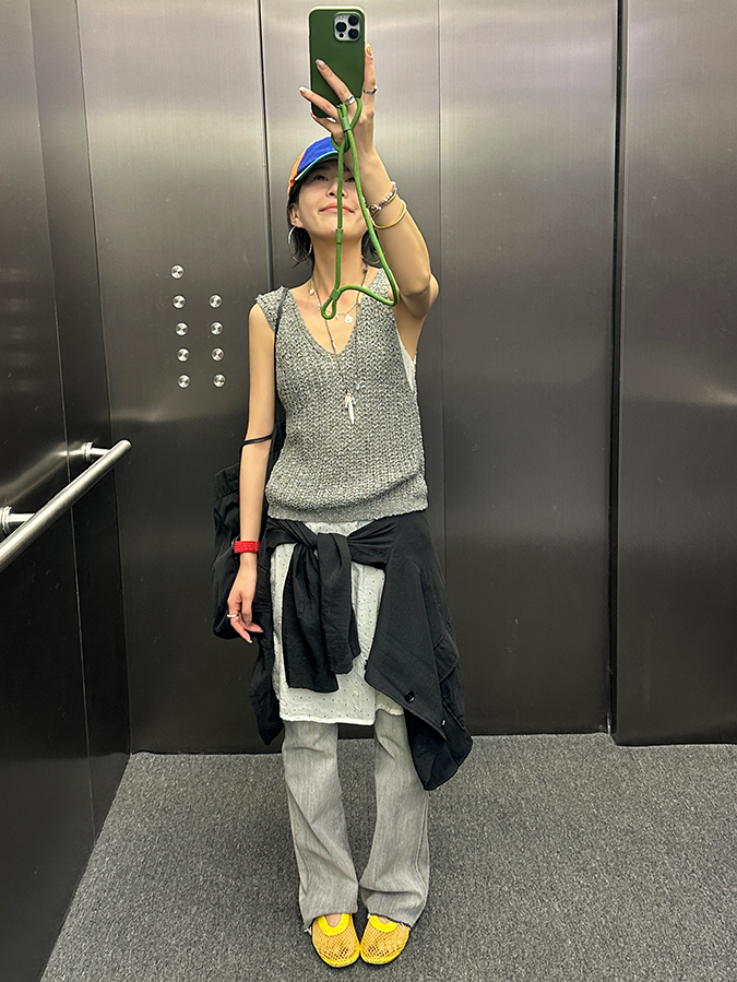 鏤空針織無袖上衣_BDHL7346
