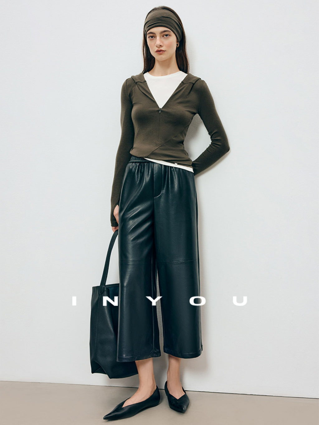 Wide-Brimmed Headband_BDHL7902