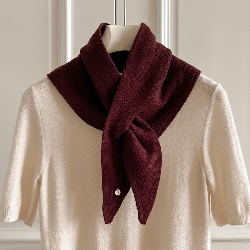 Wool Knit Triangle Scarf_BDHL8480