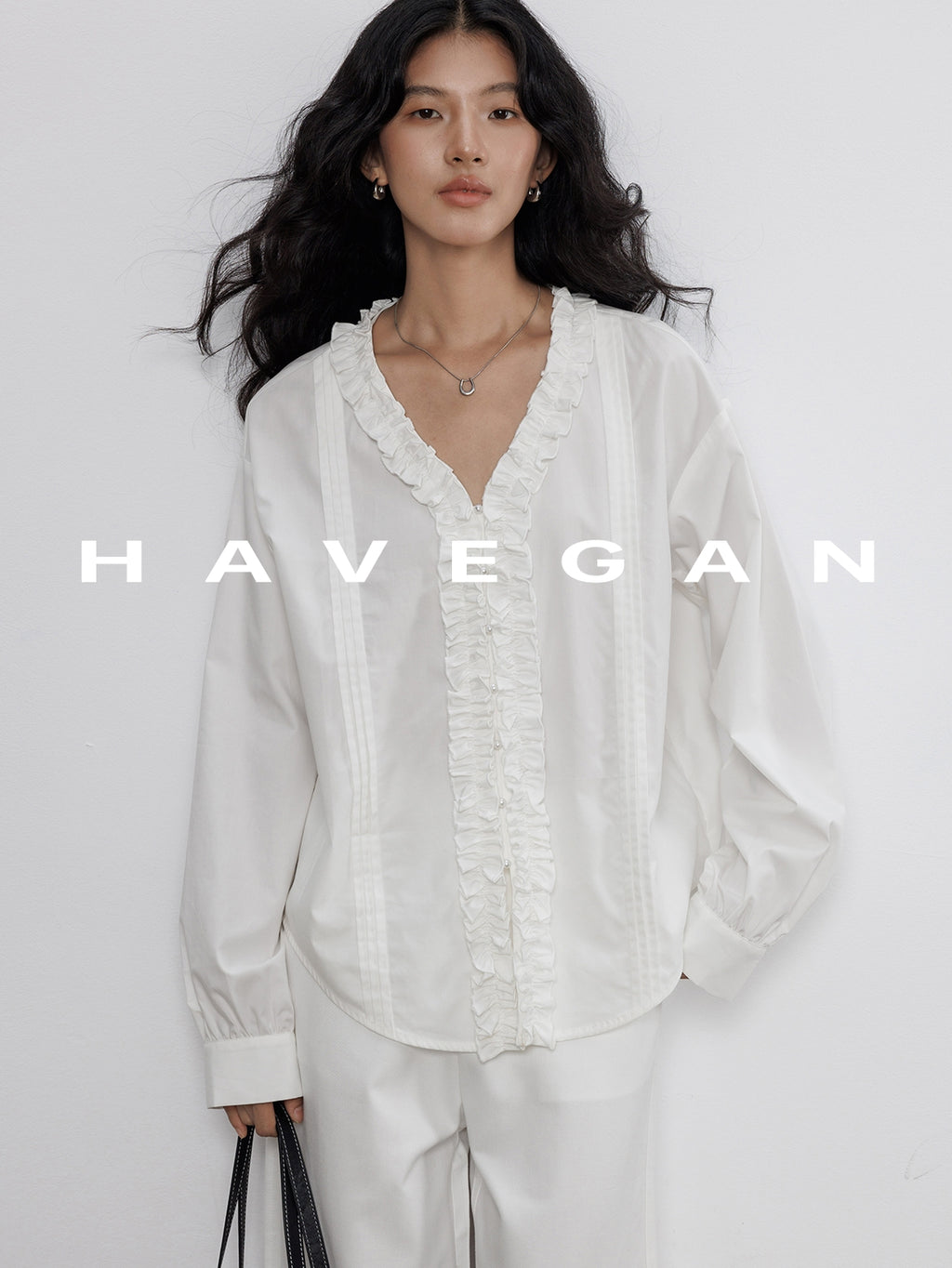 French Lace V-Neck Shirt_BDHL7786