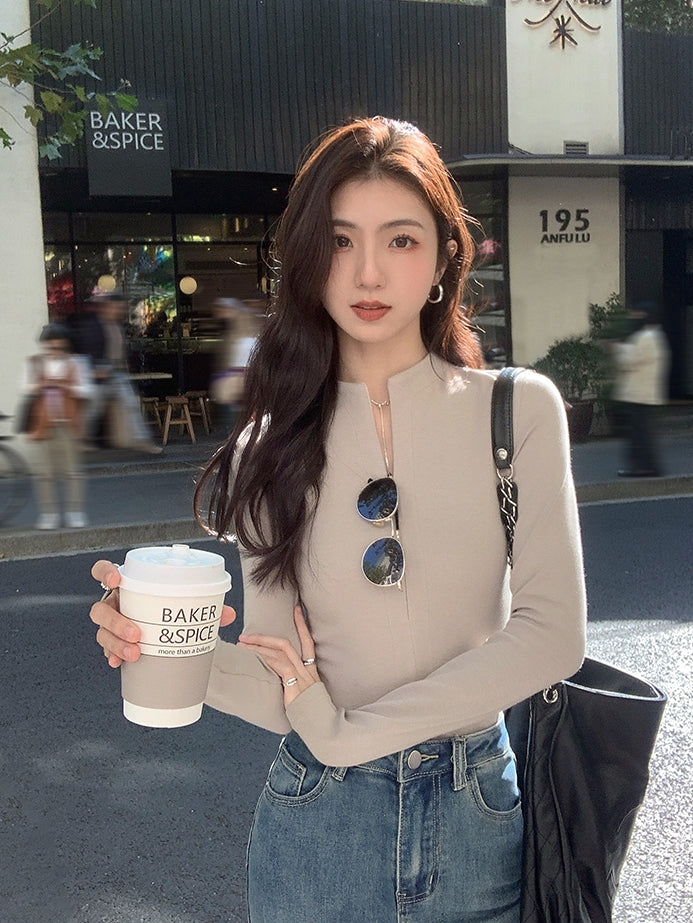 Half-Open Collar Knit Tops_BDHL8027