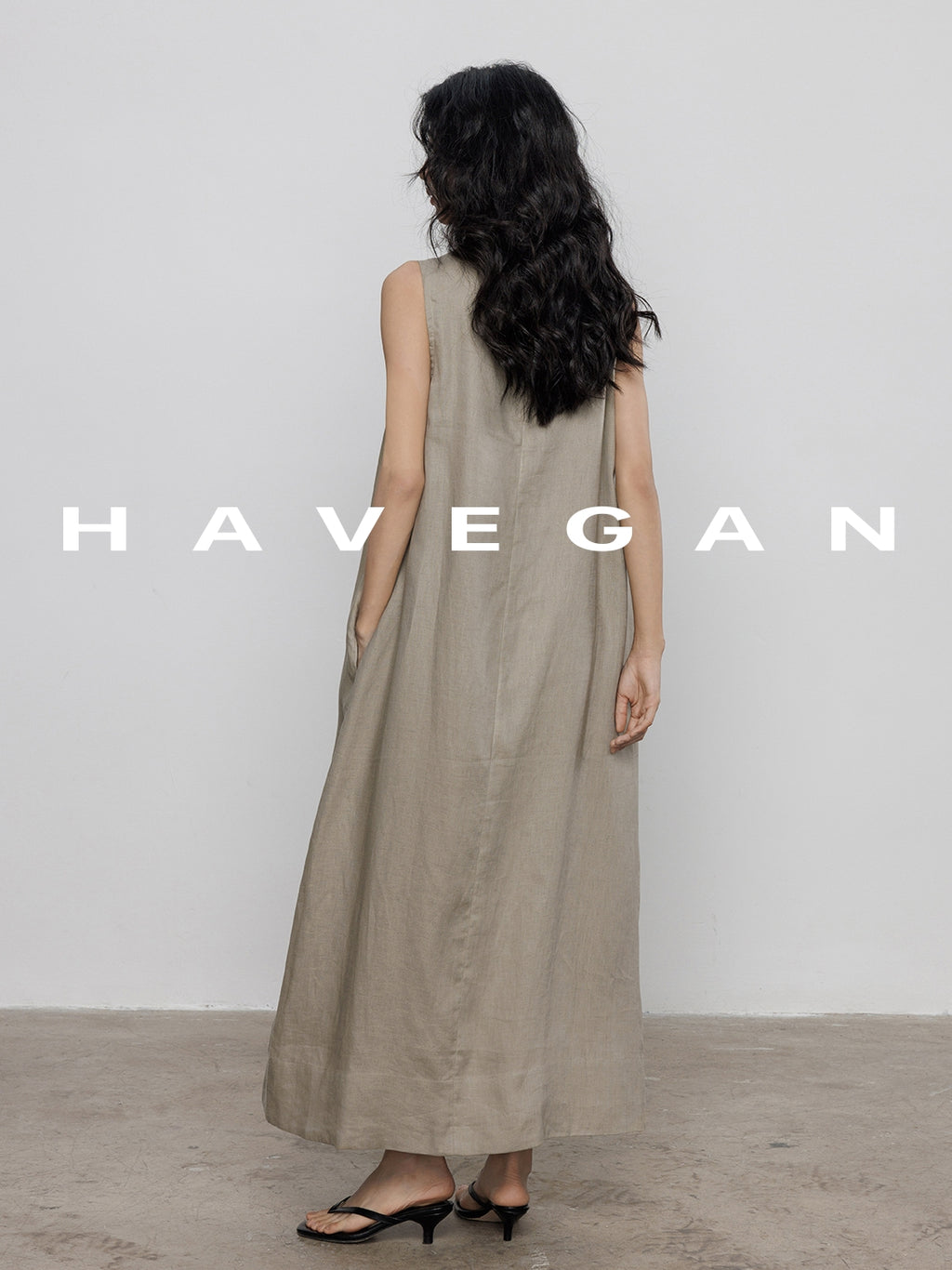 Round Neck Sleeveless Dress_BDHL7585