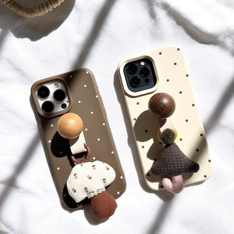 Wooden Mushroom Stand Cute Mushroom Charm Phone Case_HL3271