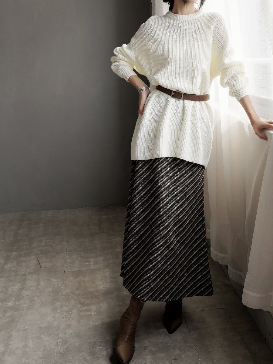 Crew-Neck Loose-Fit Knit Tops_BDHL7932