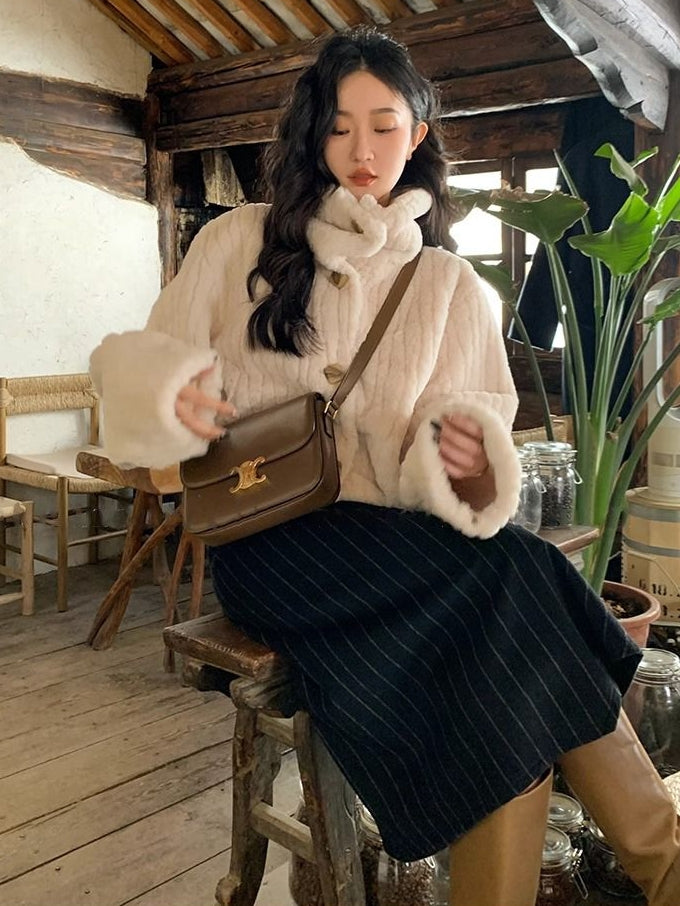 Stand-Collar Thick Short Coat_BDHL7822