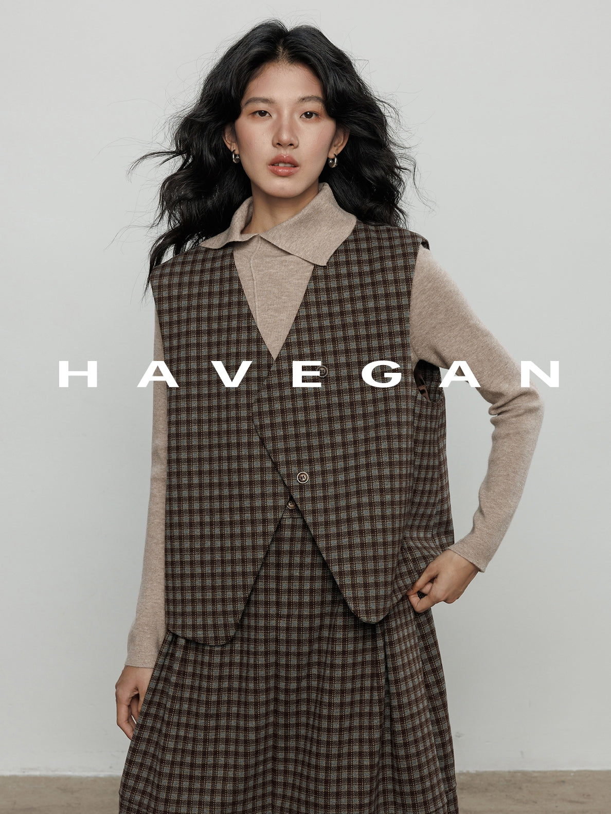 不對稱領針織上衣_BDHL7959