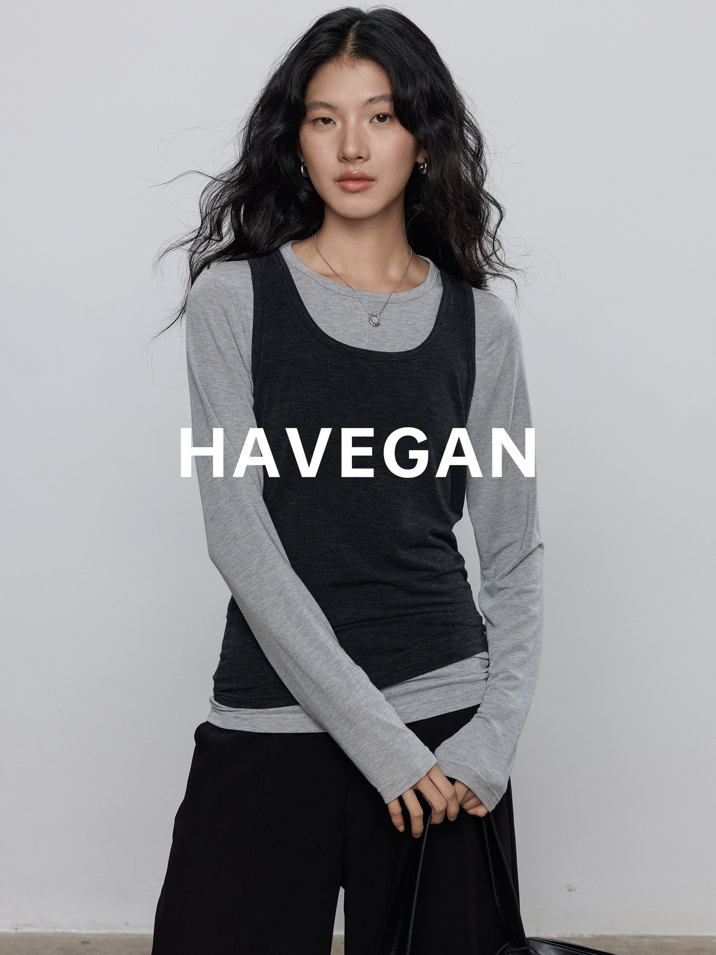 Round-Neck Vest Or Long-Sleeved T-Shirt_BDHL7778