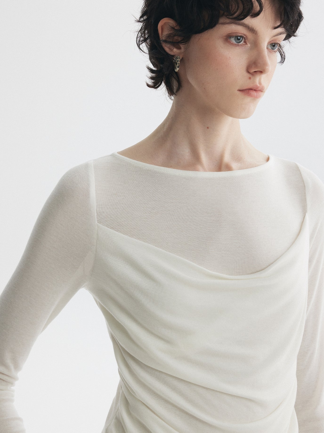 Lightweight Two-Piece Style Tops_BDHL7723