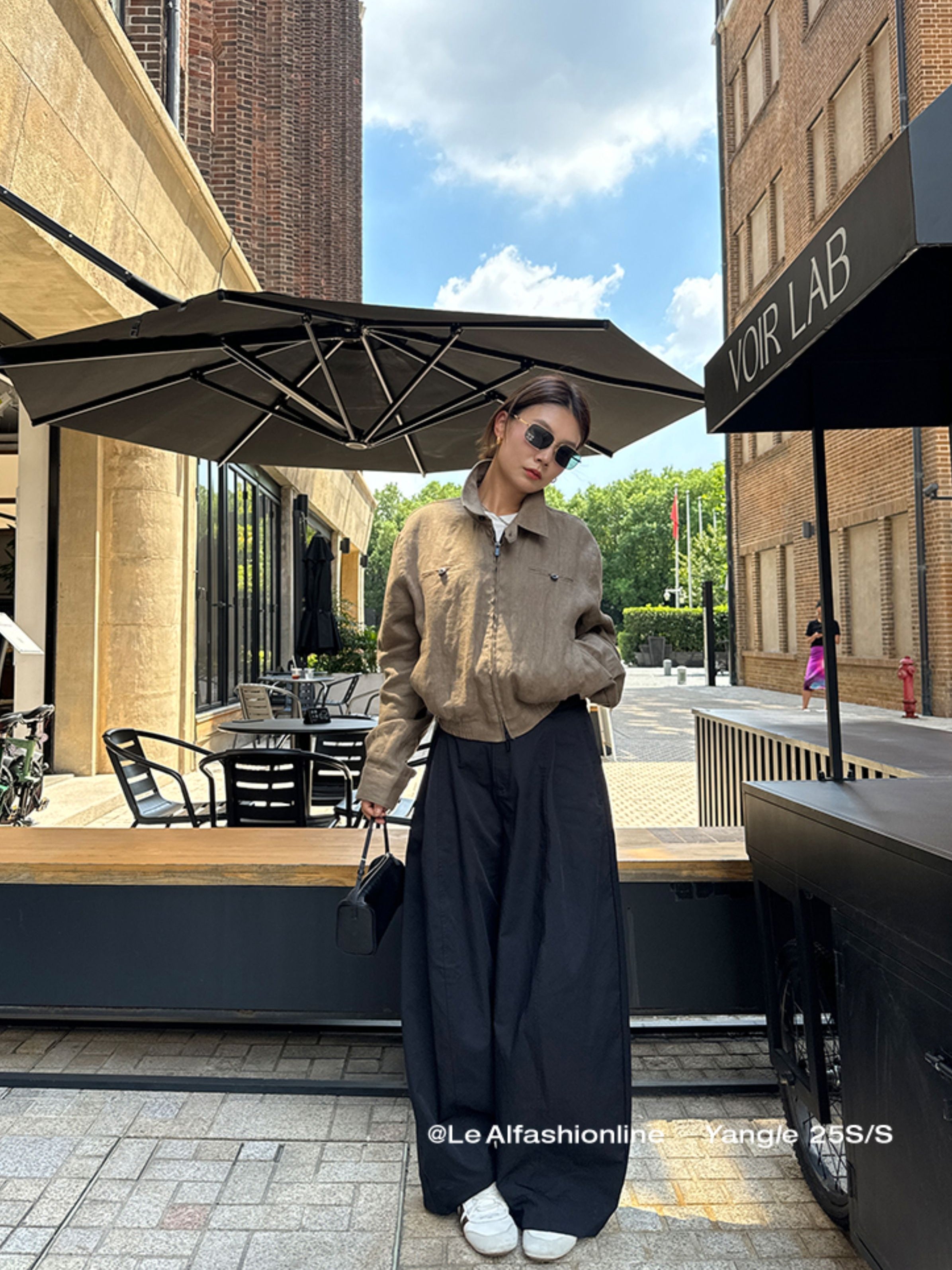 Wide Straight-Leg Pants_BDHL7925