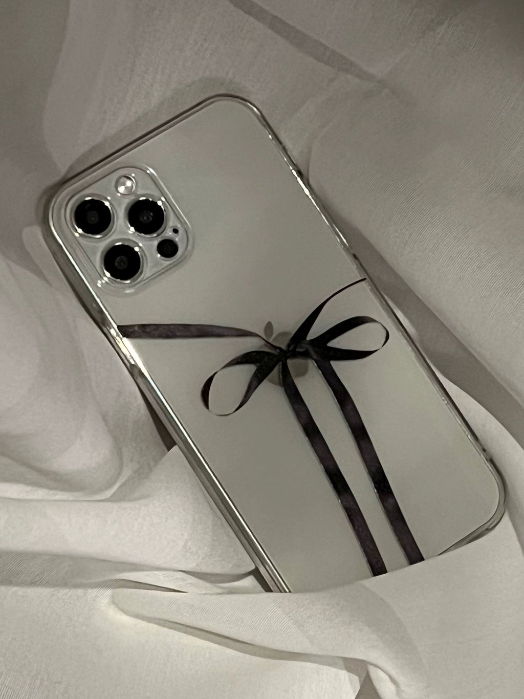 iPhone 手機殼黑色絲帶設計_BDHL7830