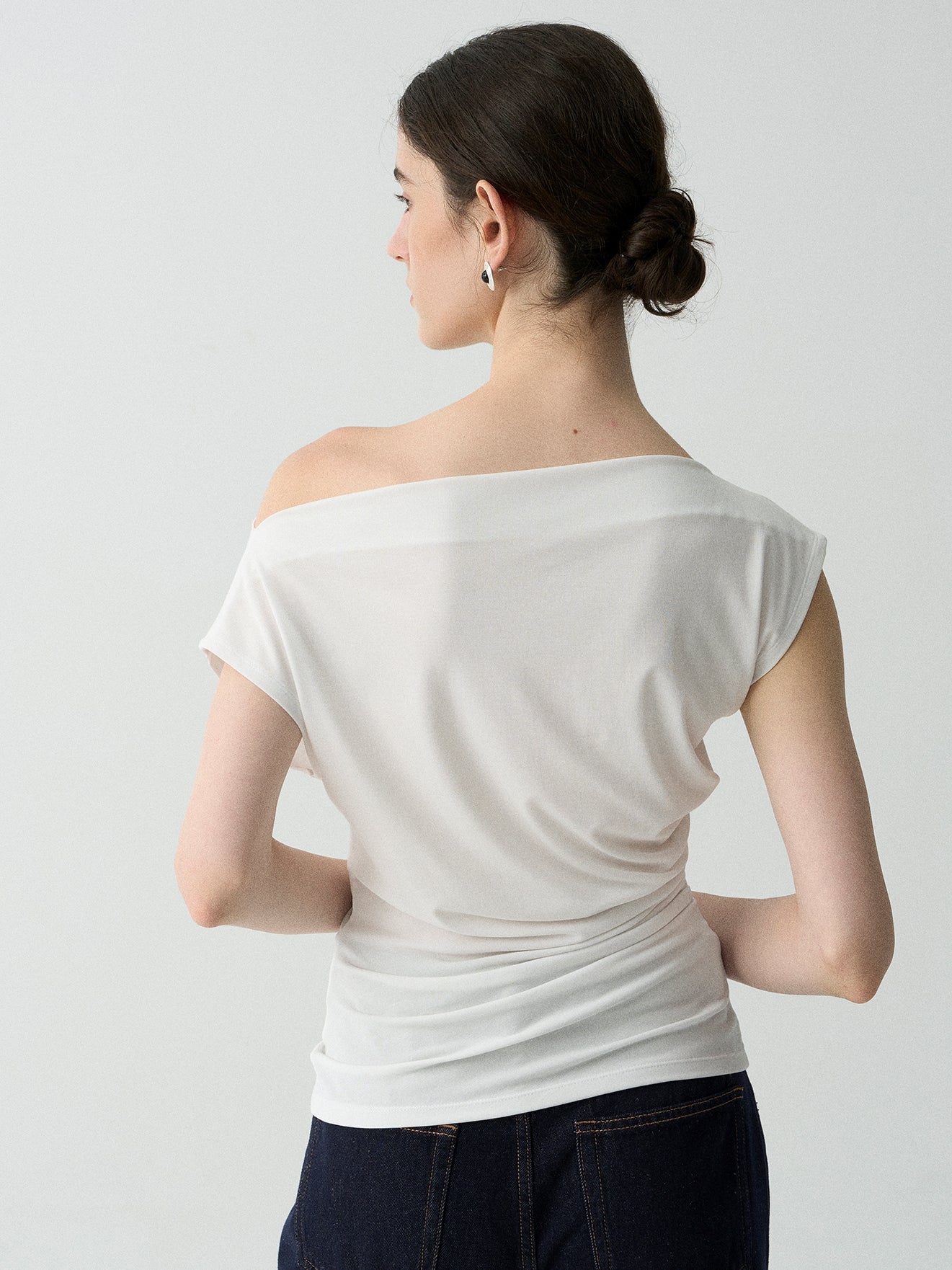 One-Shoulder Draped Tops_BDHL7625