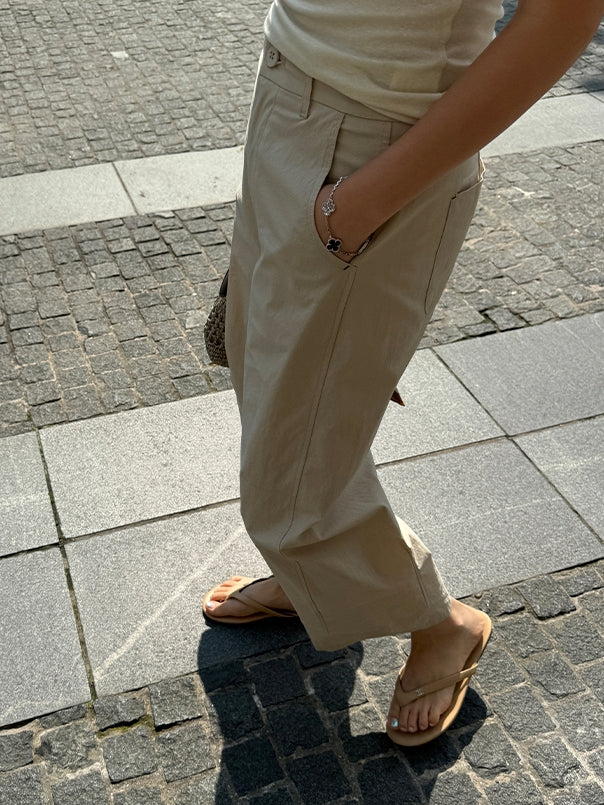 Three-Dimensional Wide-Leg Pants_BDHL7622