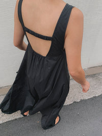 Loose Backless Suspender Dress_BDHL7247