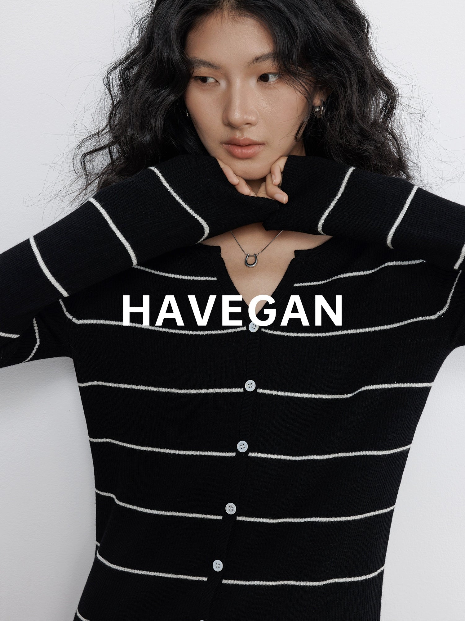 V-Neck Striped Knit Cardigan_BDHL7780