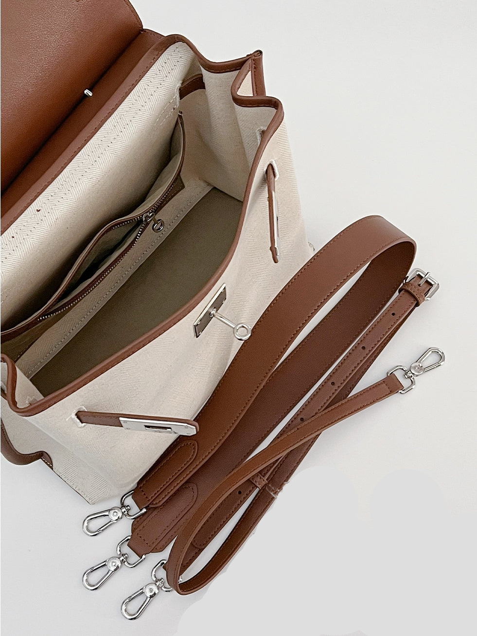 Contrast Color Structured Leather Shoulder Tote_BDHL7453