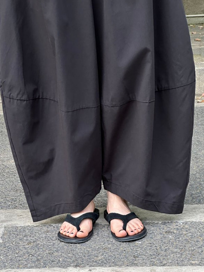 Curved Loose-Fitting Carrot Pants_BDHL7525