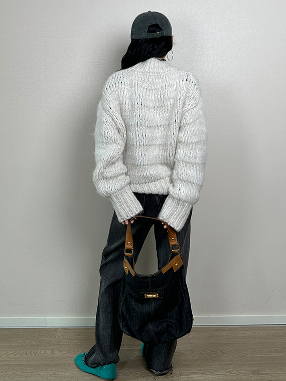 Half Turtleneck Loose Thick Knit_BDHL6732