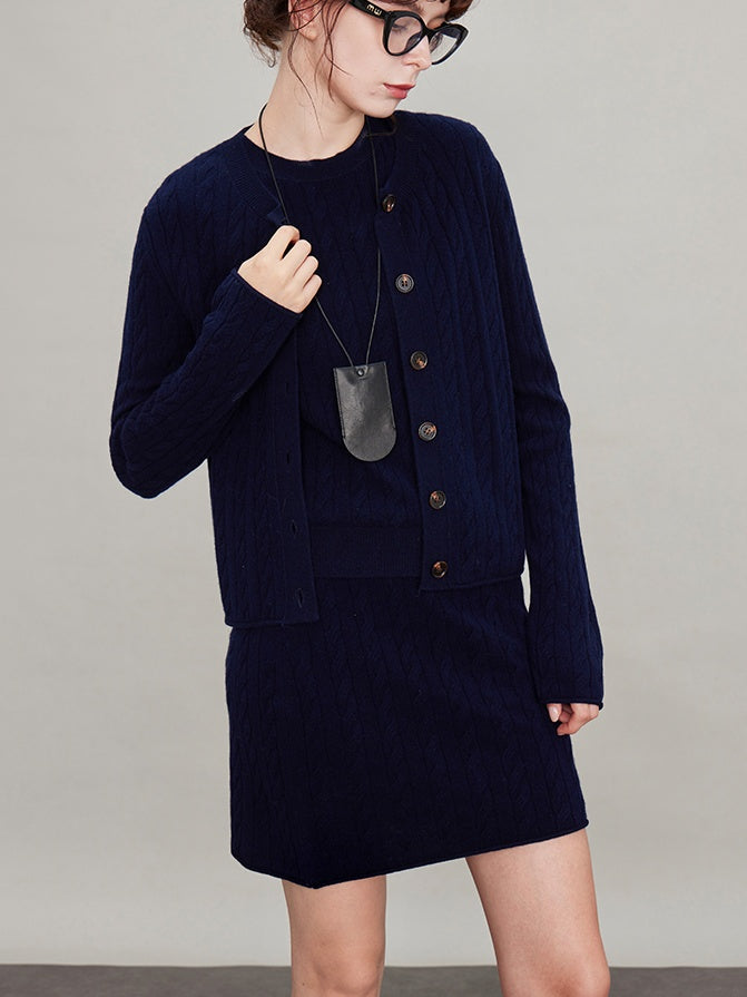 Cable-Knit Cardigan Or Vest Or Skirt_BDHL6627